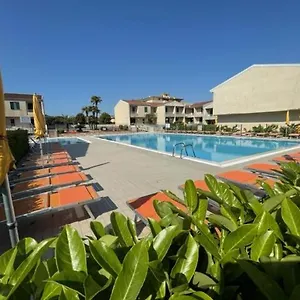 Apartament Apartament With Swimming Pool